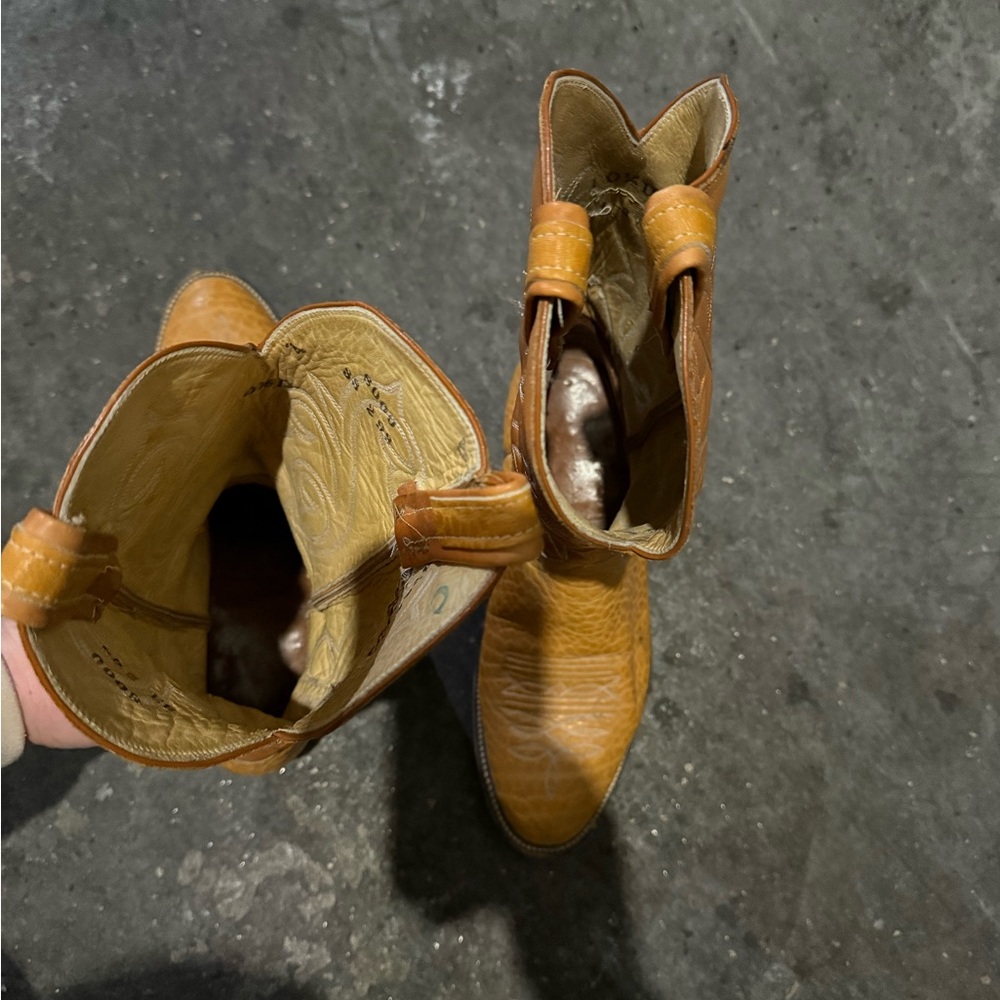 Men's Tan Leather Western Boots - Picture 7 of 9